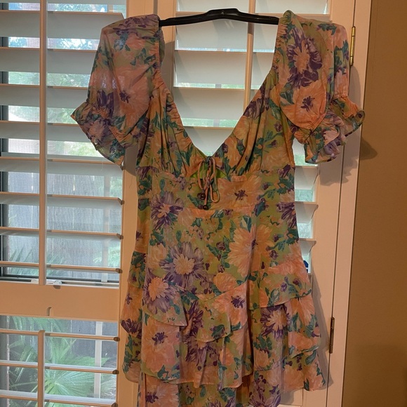 Western Floral Ruffle Romper - Picture 4 of 5